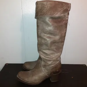🪶 frye knee high boots