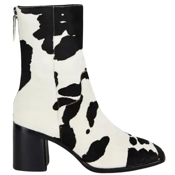 $245 INTENTIONALLY BLANK Cow Hide Ankle Boots Leather Heeled Booties SIZE 5 EUC