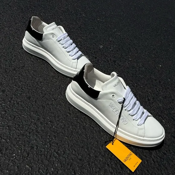 $485 Valentino Fresia Bright Leather Sneaker, Women's White and Black