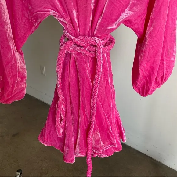$575 NWT Rhode Pink Ella Velvet Dress in Jaipur Sz Medium