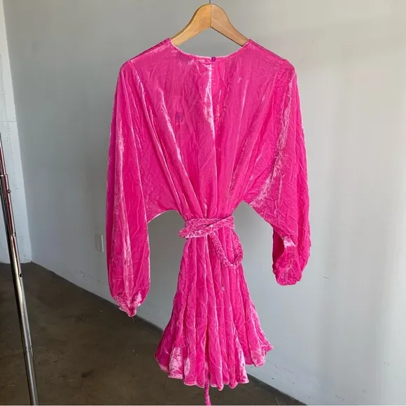 $575 NWT Rhode Pink Ella Velvet Dress in Jaipur Sz Medium