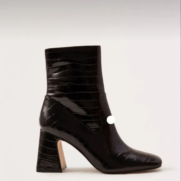 Abercrombie and Fitch crocodile leather black heeled boot