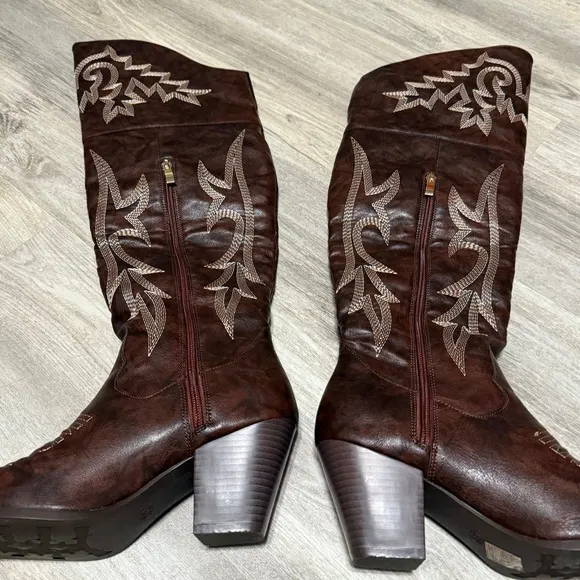 Above the knee western brown cowgirl boots size 6.5 NWOT