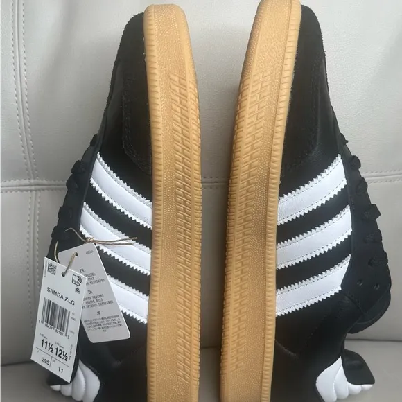 Adidas Samba XLG Black/ White Casual Shoes Mens Size 11.5 NEW