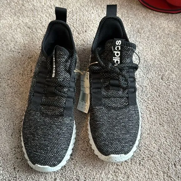 Adidas Kaptir 3.0 size 7 youth shoes! NWT