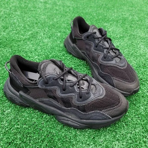 Adidas Ozweego - Men's Running Shoes - Size 7