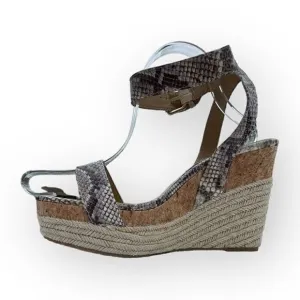 ADRIENNE VITTADINI PLATFORM ESPADRILLE Cari sandals grey snake skin print size 9