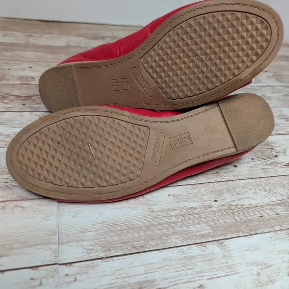 Aerosoles Tidbit Leather Red Open / Peep Toe Flat Dress Slipper Sandal Shoes 6.5