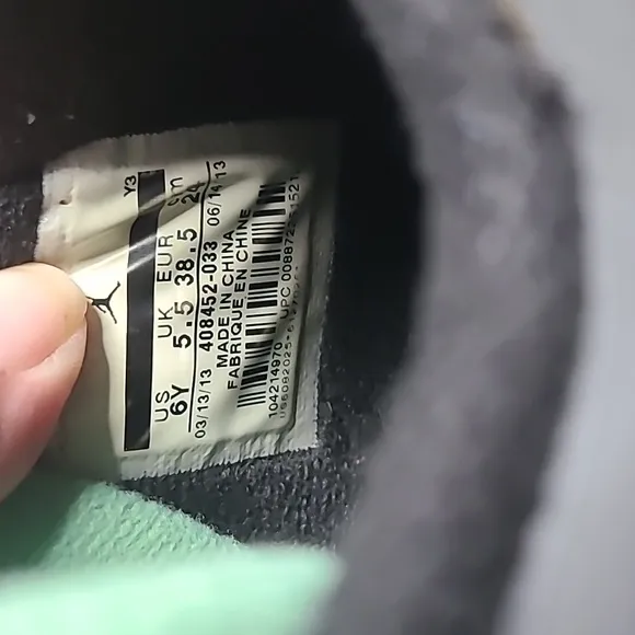 Air Jordan 4 Gray and Green Sneakers