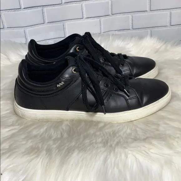 Aldo Black Leather Athletic Shoes Size 10.5