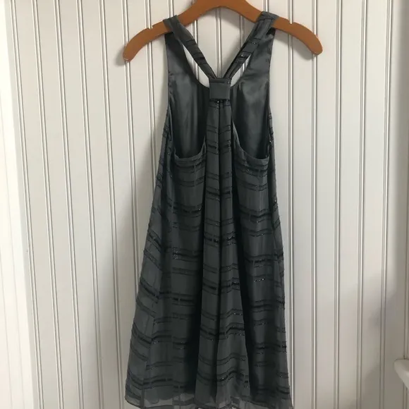 Alice   Olivia Twist-Back Silk Embroidered Dress