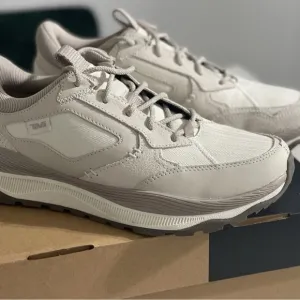 All Gender TEVA  W Terrawave Sneaker Women 8.5 Men 7  Tan Athletic Shoes