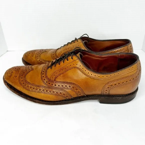 ALLEN EDMONDS Men's 10.5 McAllister Walnut Brown Leather Wingtip Dress Shoes