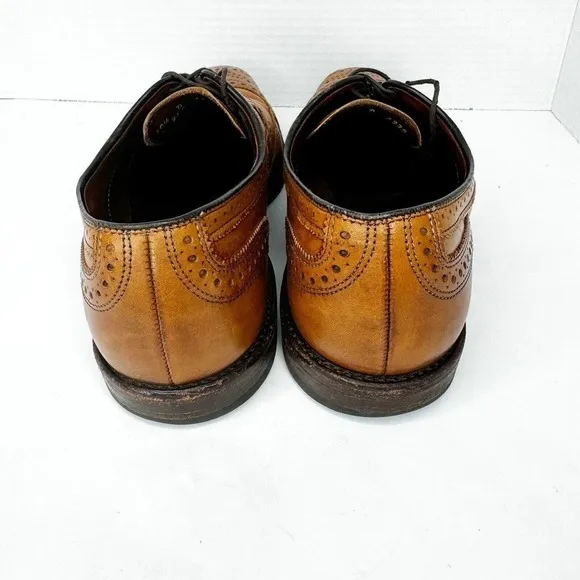 ALLEN EDMONDS Men's 10.5 McAllister Walnut Brown Leather Wingtip Dress Shoes