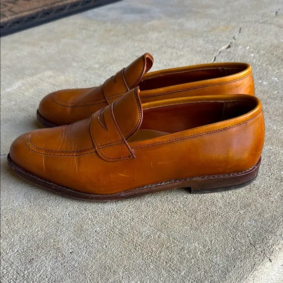 Allen Edmonds mens 9.5 Lake Forest brown leather Bench Welt loader dress shoes