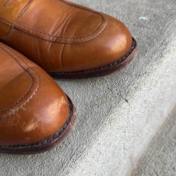 Allen Edmonds mens 9.5 Lake Forest brown leather Bench Welt loader dress shoes
