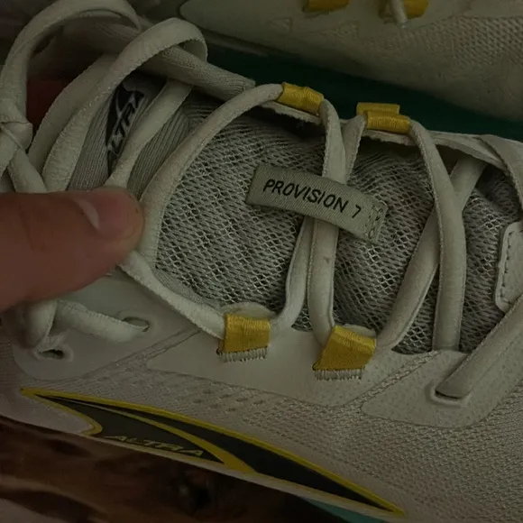 Altra Provision 7 Athletic Shoes