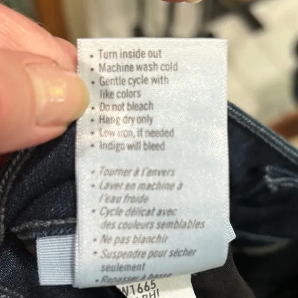 Anthropologie Paige Manhattan Mid-Rise, Slim Boot Cut Jeans, Size 30
