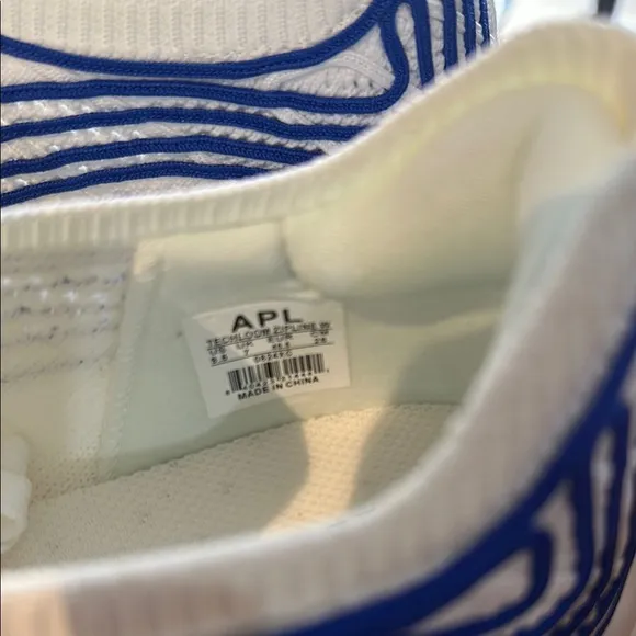 APL Women's Techloom Zipline - Ivory and Cobalt