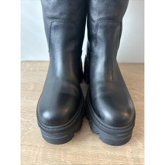 Aqua Women's Size 10 M Black Leather Knee-High Boots Lug Sole