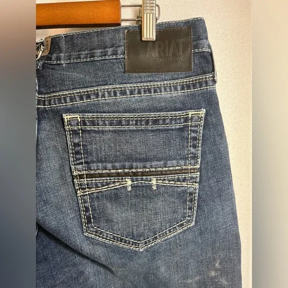 ARIAT Slim Silverton M7 Coltrane Straight Leg Mens Jeans 10027748 Size 32x30 398