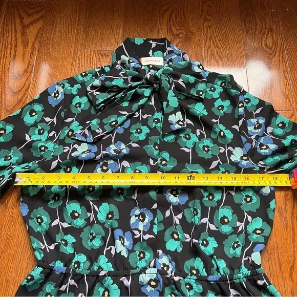 Aritzia Veronica Floral Poppy Black Green Tie Neck Long Sleeve Dress - Sz M