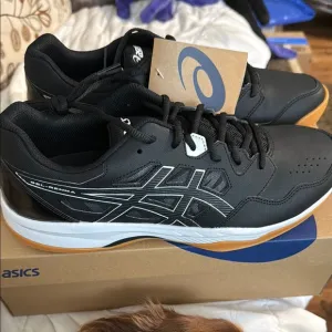 Asics Black and White Athletic Shoes with Sleek Design