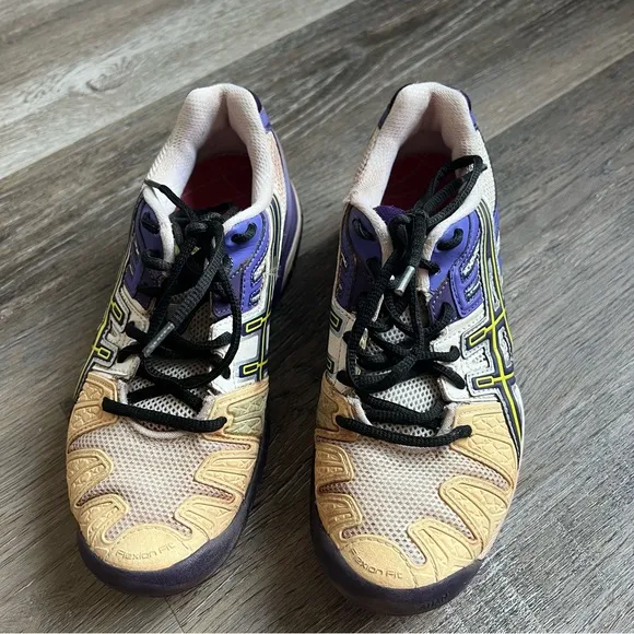 Asics IGS athletic shoes