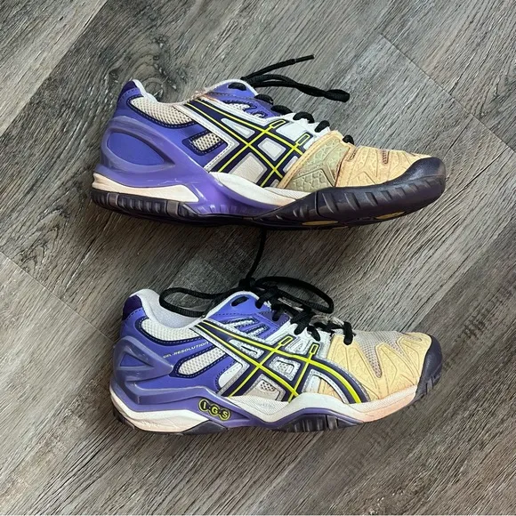 Asics IGS athletic shoes