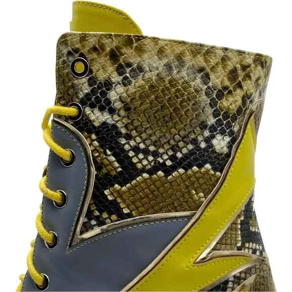 Azalea Wang Diver Platform Boots Sz 8.5 Yellow Heeled Embellished Chunky Lace Up