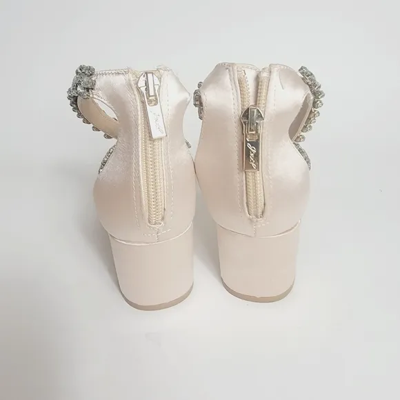 Badgley Mischka Jewell Bejeweled Bronwen Dress Wedding Prom Formal Shoes 7.5