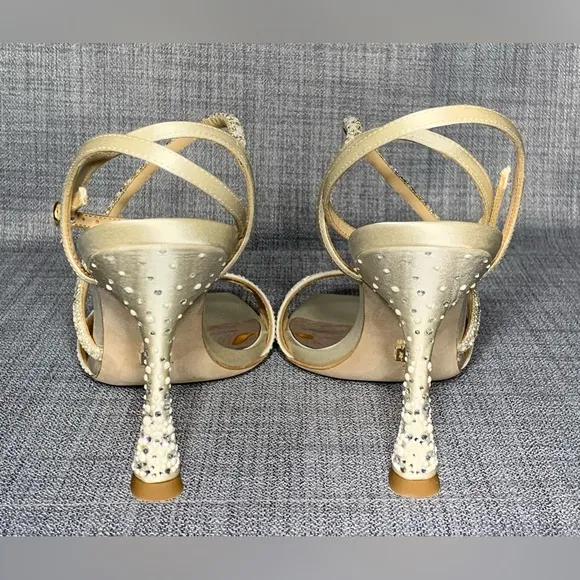 Badgley Mischka Sally Embellished Ankle Strap Satin Ivory Dress Sandal Size 9
