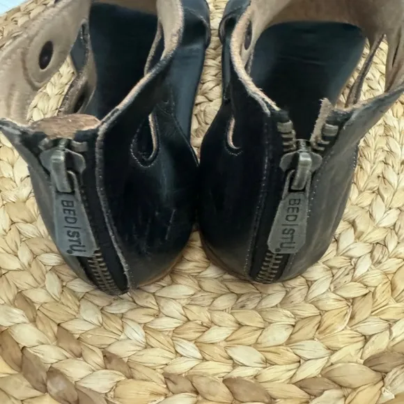 BED STU Soto Leather Dress Sandal Black Lux 7