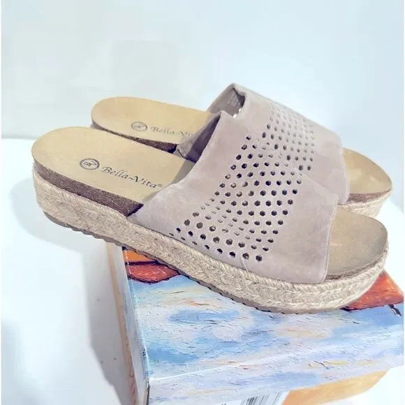 Bella Vita Womens Beverly Taupe Leather Slip On Platform Sandals Shoes NWT 9M