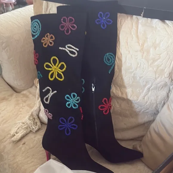 Betsy Johnson New Colorful Crystal Beaded Black Knee-High Boots size 6