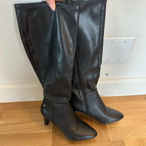 Black Knee High Leather Boots
