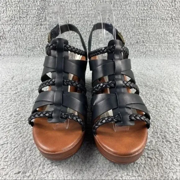 B.O.C BY BORN Garcelle Sandals Strappy Shoes Womens 10 M Clog Platform Buckle‎