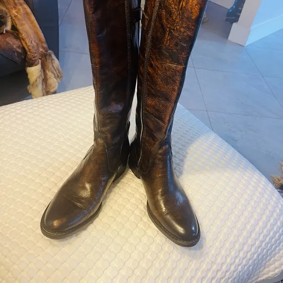 Born leather Boots