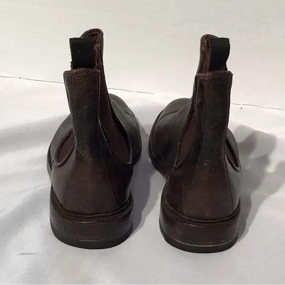 Bowery Chelsea Boot by The Frye Company Stonewashed Leather slip on Brown Sz 8D
