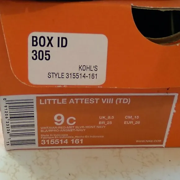 Boys Nike Attest VIII athletic shoes