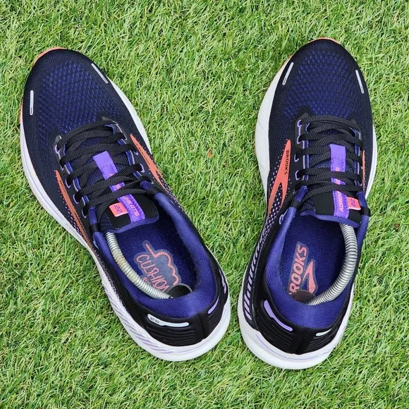 BROOKS ADRENALINE GTS 22 - Women's Athletic Shoes - SIZE 10B