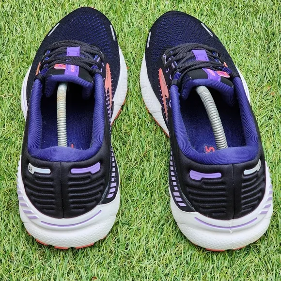 BROOKS ADRENALINE GTS 22 - Women's Athletic Shoes - SIZE 10B