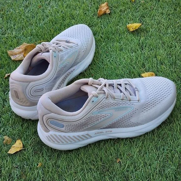 BROOKS ARIEL GTS 23 - Women's Athletic Shoes - SIZE 7.5B