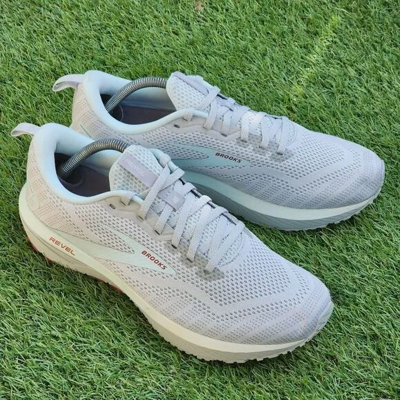 BROOKS REVEL 6 - Women's Athletic Shoes - SIZE 12