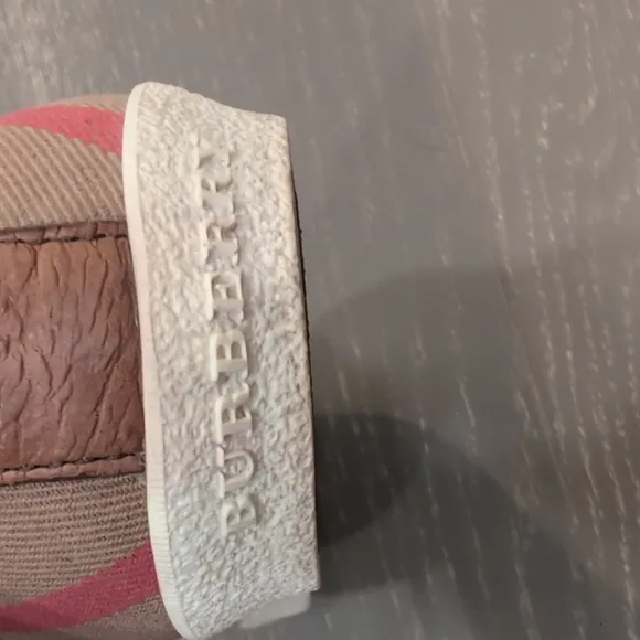Burberry Men's Brown Sneakers