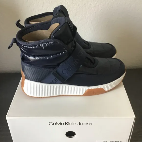 CALVIN KLEIN JEANS Women's Mabon Nylon High Top Sneakers, size 9.5