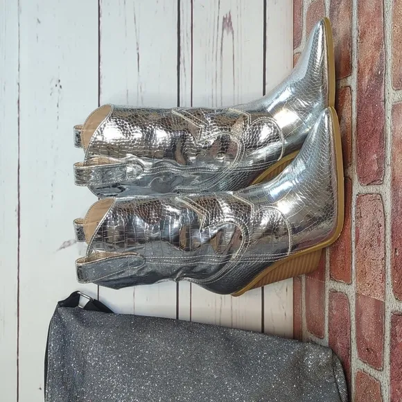 Cape Robbin Metallic Silver Fever Croc Short Cowboy Western Boots Womens 6.5
