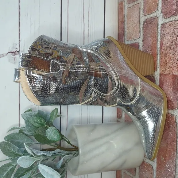 Cape Robbin Metallic Silver Fever Croc Short Cowboy Western Boots Womens 6.5