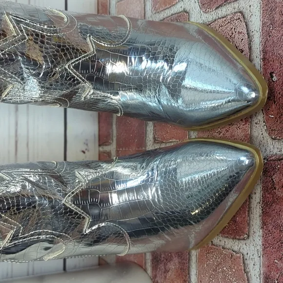 Cape Robbin Metallic Silver Fever Croc Short Cowboy Western Boots Womens 6.5