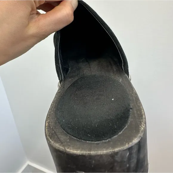 Chanel Suede Leather Sabot Mule Clogs in Black Slip On Interlocking CC Logo 38
